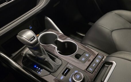 Toyota Highlander, 2025 год, 6 300 000 рублей, 16 фотография