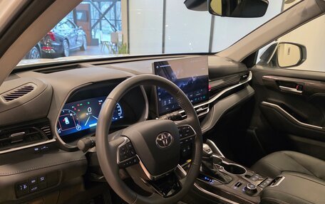 Toyota Highlander, 2025 год, 6 300 000 рублей, 22 фотография