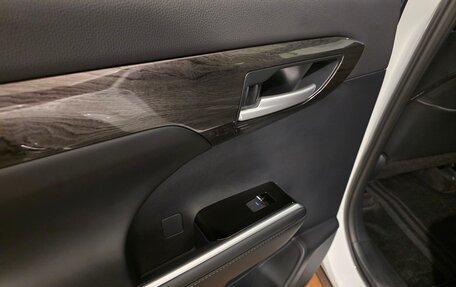 Toyota Highlander, 2025 год, 6 300 000 рублей, 27 фотография