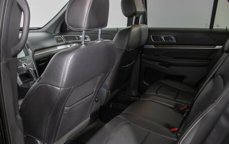 Ford Explorer VI, 2018 год, 2 450 000 рублей, 11 фотография