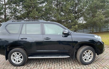 Toyota Land Cruiser Prado 150 рестайлинг 2, 2011 год, 2 120 000 рублей, 6 фотография