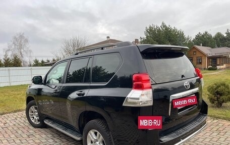 Toyota Land Cruiser Prado 150 рестайлинг 2, 2011 год, 2 120 000 рублей, 11 фотография