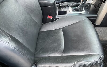 Toyota Land Cruiser Prado 150 рестайлинг 2, 2011 год, 2 120 000 рублей, 26 фотография