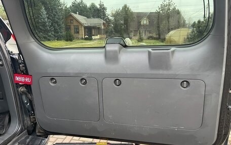 Toyota Land Cruiser Prado 150 рестайлинг 2, 2011 год, 2 120 000 рублей, 18 фотография