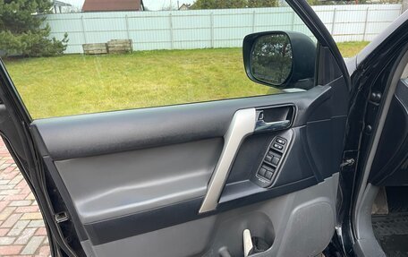 Toyota Land Cruiser Prado 150 рестайлинг 2, 2011 год, 2 120 000 рублей, 31 фотография