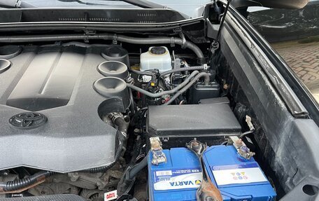 Toyota Land Cruiser Prado 150 рестайлинг 2, 2011 год, 2 120 000 рублей, 30 фотография