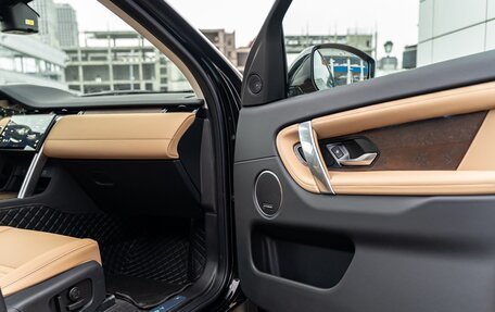 Land Rover Discovery Sport I рестайлинг, 2025 год, 6 090 000 рублей, 8 фотография