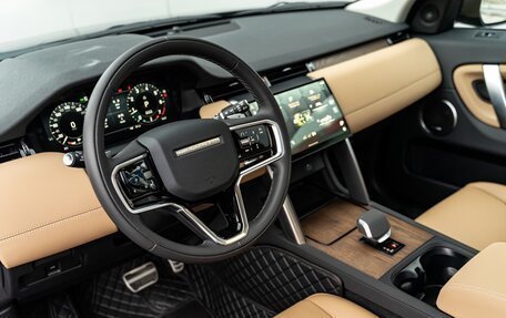 Land Rover Discovery Sport I рестайлинг, 2025 год, 6 090 000 рублей, 33 фотография