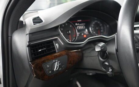 Audi A4, 2019 год, 3 550 000 рублей, 8 фотография