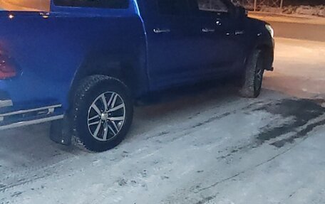 Toyota Hilux VIII, 2017 год, 3 300 000 рублей, 3 фотография