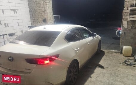 Mazda 3, 2018 год, 1 650 000 рублей, 2 фотография