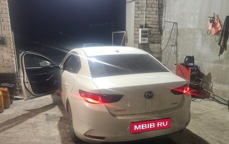 Mazda 3, 2018 год, 1 650 000 рублей, 3 фотография