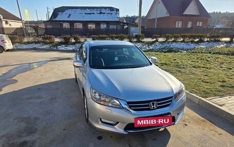 Honda Accord IX рестайлинг, 2013 год, 2 150 000 рублей, 12 фотография