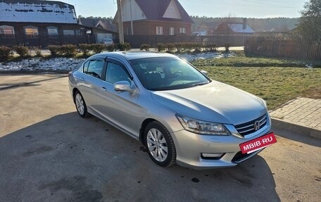 Honda Accord IX рестайлинг, 2013 год, 2 150 000 рублей, 13 фотография