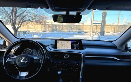 Lexus RX IV рестайлинг, 2017 год, 4 570 000 рублей, 18 фотография