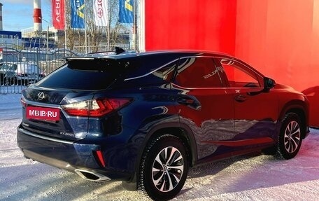 Lexus RX IV рестайлинг, 2017 год, 4 570 000 рублей, 8 фотография