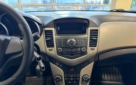 Chevrolet Cruze II, 2011 год, 695 000 рублей, 11 фотография