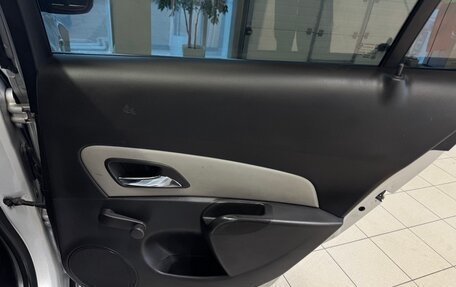 Chevrolet Cruze II, 2011 год, 695 000 рублей, 16 фотография