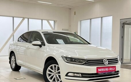 Volkswagen Passat B8 рестайлинг, 2016 год, 1 750 000 рублей, 3 фотография