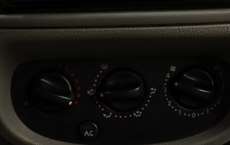 Renault Symbol I, 2004 год, 379 000 рублей, 12 фотография