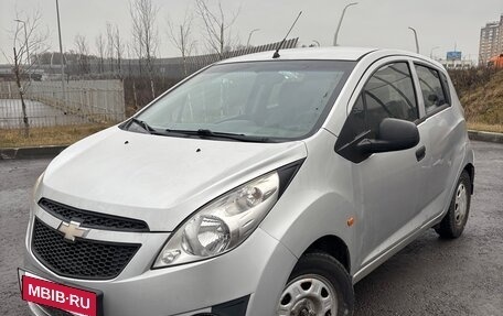 Chevrolet Spark III, 2011 год, 445 000 рублей, 3 фотография