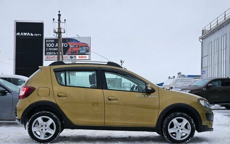 Renault Sandero II рестайлинг, 2016 год, 869 000 рублей, 4 фотография