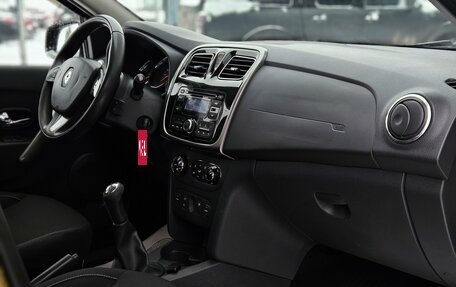 Renault Sandero II рестайлинг, 2016 год, 869 000 рублей, 11 фотография