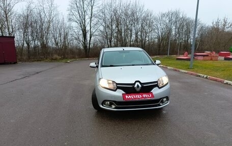 Renault Logan II, 2015 год, 750 000 рублей, 7 фотография