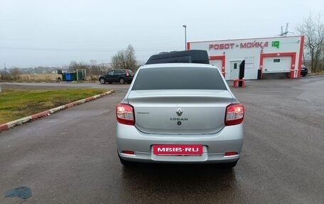 Renault Logan II, 2015 год, 750 000 рублей, 3 фотография