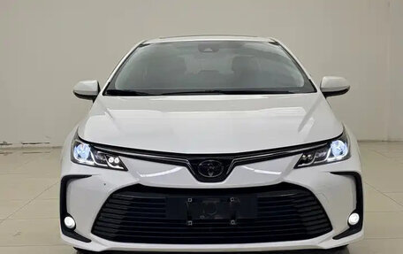 Toyota Corolla, 2022 год, 1 630 000 рублей, 2 фотография