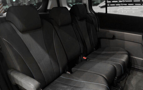 Mazda 5 II, 2010 год, 850 000 рублей, 16 фотография