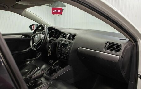 Volkswagen Jetta VI, 2016 год, 1 430 000 рублей, 26 фотография