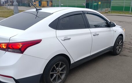 Hyundai Solaris II рестайлинг, 2018 год, 1 310 000 рублей, 6 фотография