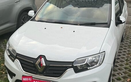 Renault Logan II, 2022 год, 1 500 000 рублей, 1 фотография