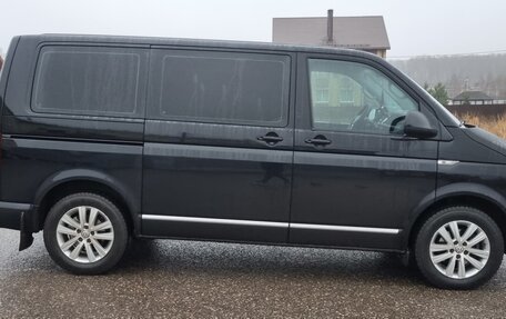 Volkswagen Caravelle T6 рестайлинг, 2018 год, 2 550 000 рублей, 16 фотография