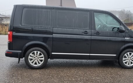 Volkswagen Caravelle T6 рестайлинг, 2018 год, 2 550 000 рублей, 26 фотография