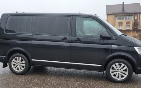 Volkswagen Caravelle T6 рестайлинг, 2018 год, 2 550 000 рублей, 31 фотография