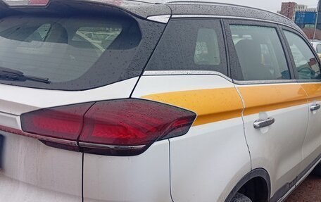 Geely Atlas, 2023 год, 1 345 000 рублей, 2 фотография