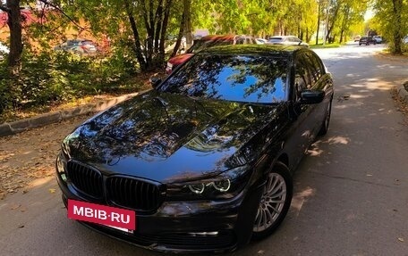 BMW 7 серия, 2017 год, 2 540 000 рублей, 2 фотография