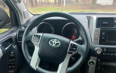 Toyota Land Cruiser Prado 150 рестайлинг 2, 2010 год, 2 700 000 рублей, 13 фотография