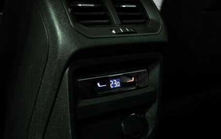 Volkswagen Tiguan II, 2021 год, 3 249 700 рублей, 18 фотография