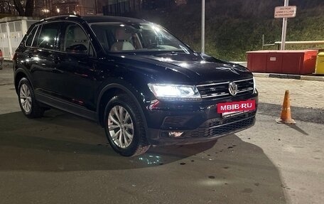 Volkswagen Tiguan II, 2019 год, 2 400 000 рублей, 4 фотография