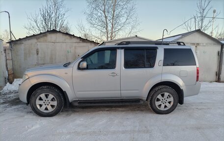 Nissan Pathfinder, 2006 год, 800 000 рублей, 11 фотография