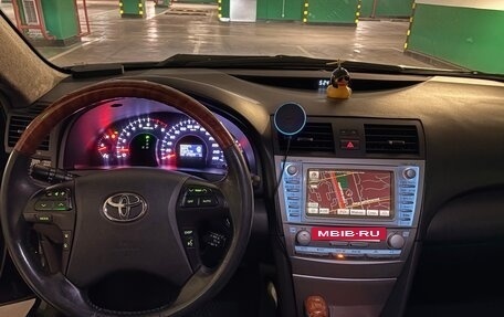 Toyota Camry, 2011 год, 1 000 000 рублей, 13 фотография