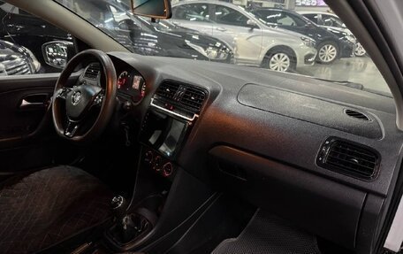 Volkswagen Polo VI (EU Market), 2018 год, 585 000 рублей, 7 фотография