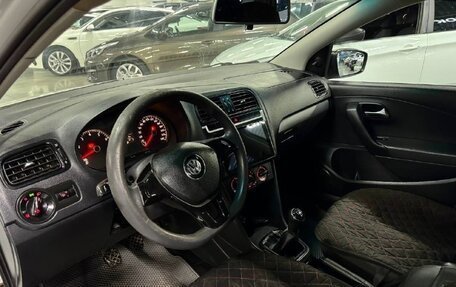 Volkswagen Polo VI (EU Market), 2018 год, 585 000 рублей, 9 фотография