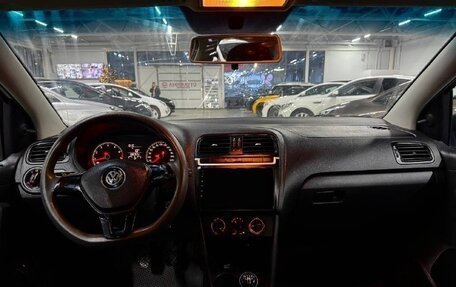 Volkswagen Polo VI (EU Market), 2018 год, 585 000 рублей, 10 фотография