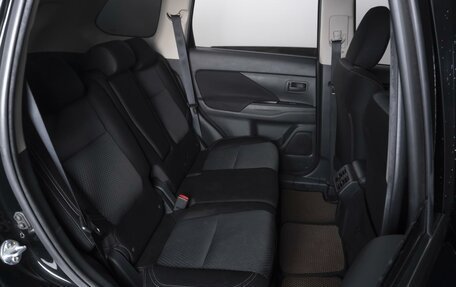 Mitsubishi Outlander III рестайлинг 3, 2019 год, 2 014 000 рублей, 7 фотография