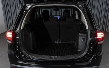 Mitsubishi Outlander III рестайлинг 3, 2019 год, 2 014 000 рублей, 20 фотография