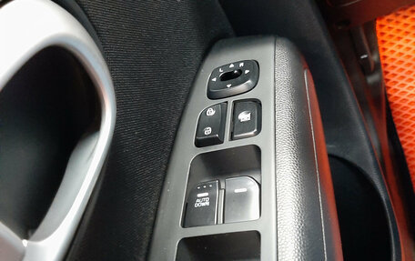 KIA Soul II рестайлинг, 2016 год, 1 230 000 рублей, 22 фотография